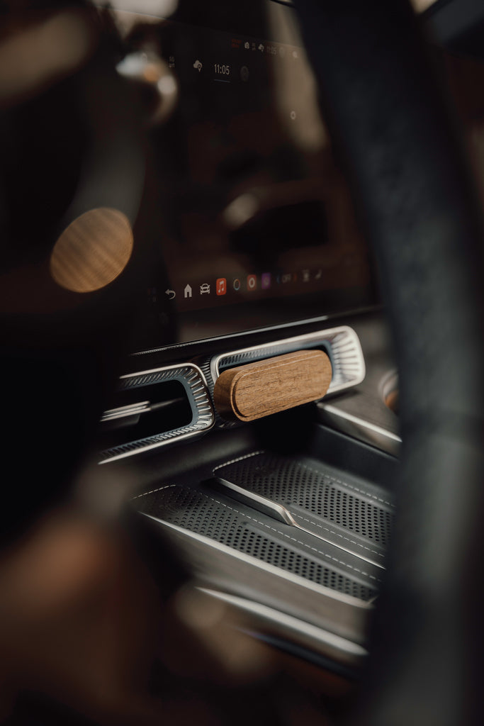 Load image into Gallery viewer, Nordic essence car perfume