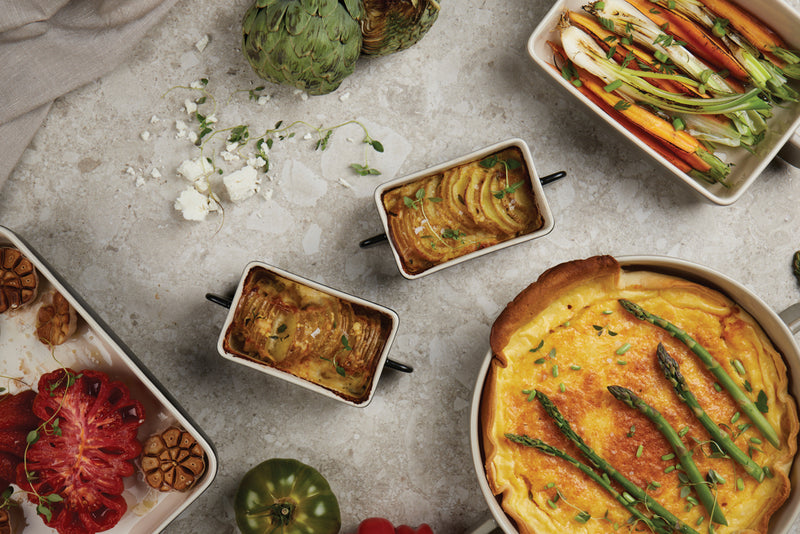 Load image into Gallery viewer, VINGA Monte neu pie dish - Custom Wood Designs