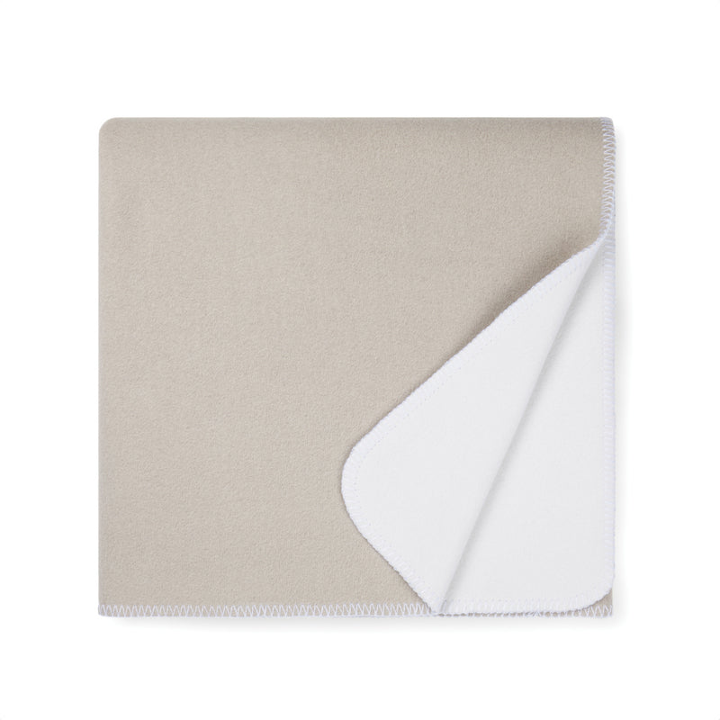 Load image into Gallery viewer, Moulto GRS RPET blanket - Custom Wood Designs