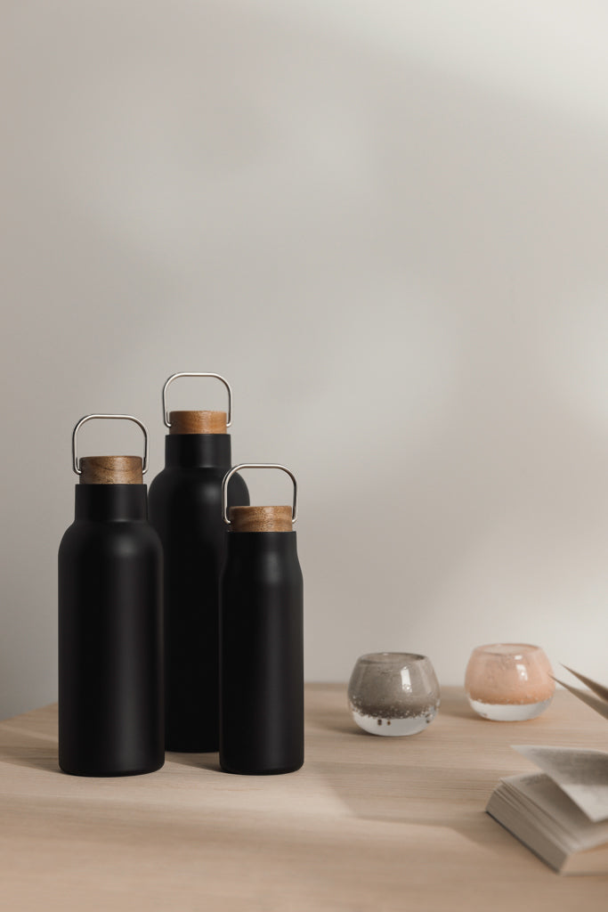 Load image into Gallery viewer, Vinga Ciro RCS recycled vacuum bottle 300ml, eco-friendly drinkware with stainless steel finish and spill-proof lid.