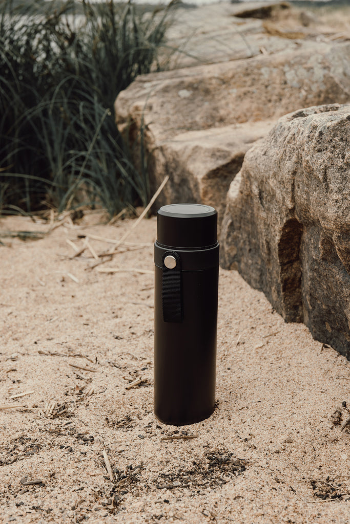 Load image into Gallery viewer, Vinga Tono RCS double cup thermos drinkware, 750 ML, with stainless steel finish and secure lid for hot and cold beverages.