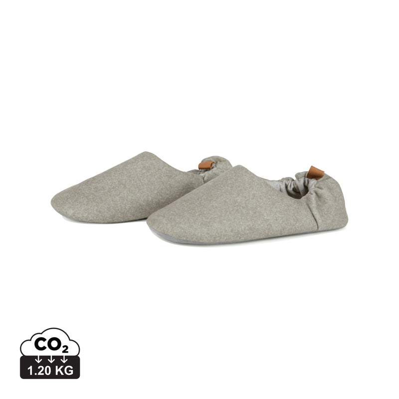 Load image into Gallery viewer, RCS RPET slippers L/XL - Custom Wood Designs