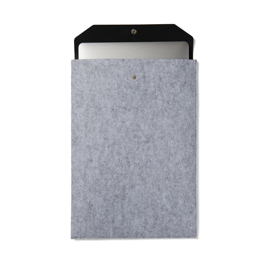 Albo GRS recycled felt 17" laptop sleeve - Custom Wood Designs