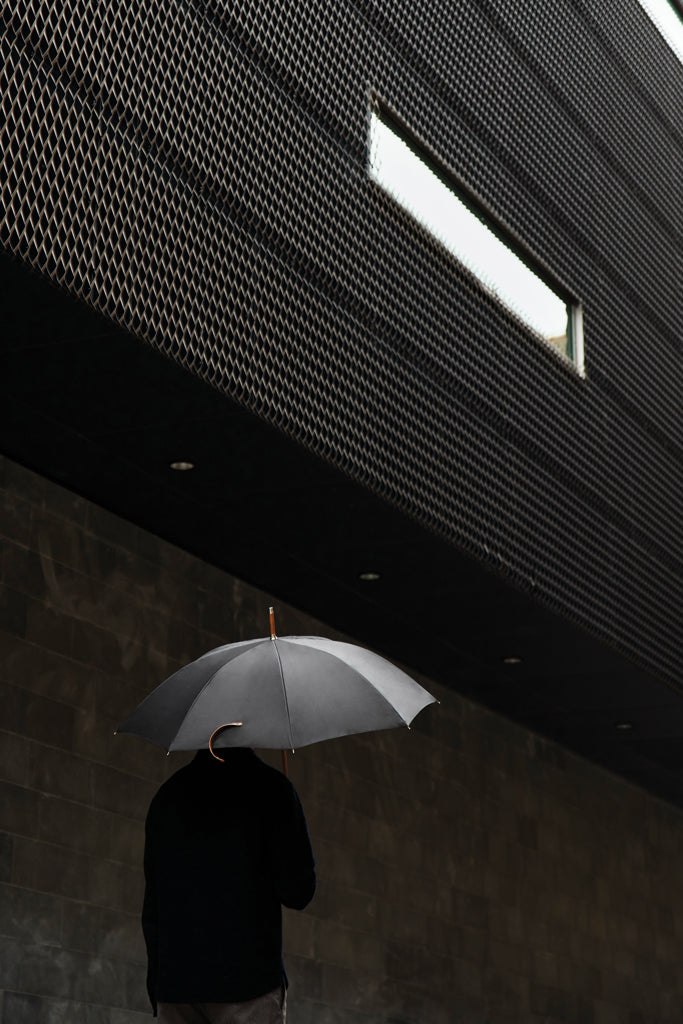 Load image into Gallery viewer, VINGA Bosler AWARE™ recycled pet 23" umbrella - Custom Wood Designs