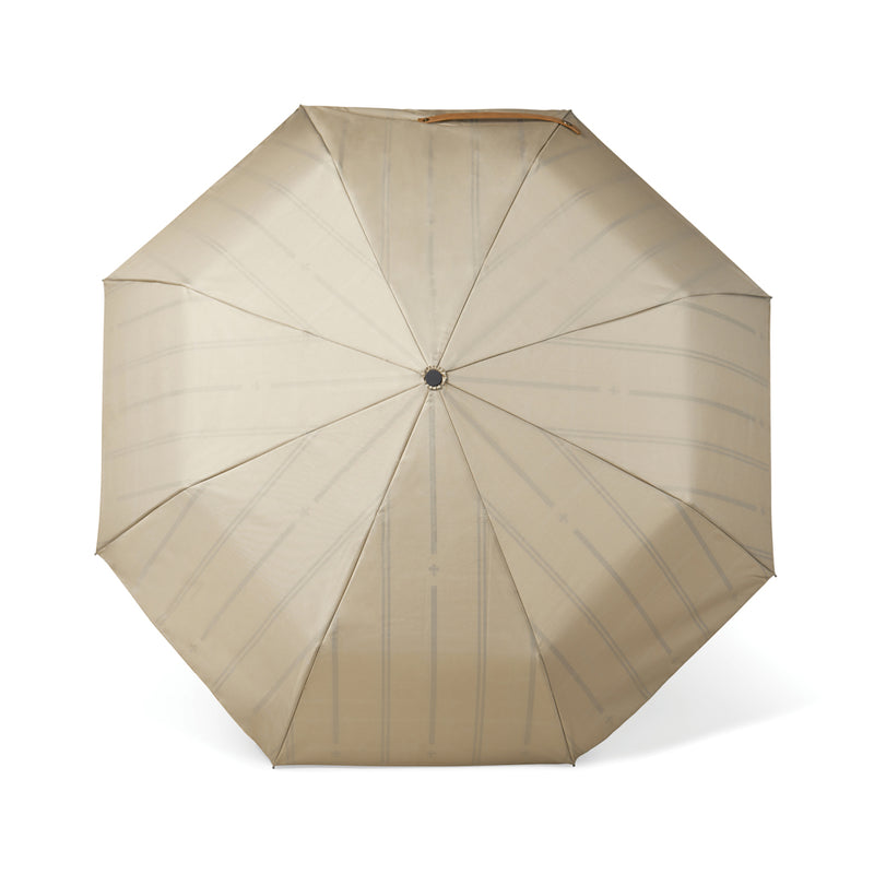 Load image into Gallery viewer, Vinga recycled pet 21-inch foldable umbrella open with green canopy and black handle, compact and lightweight for travel.
