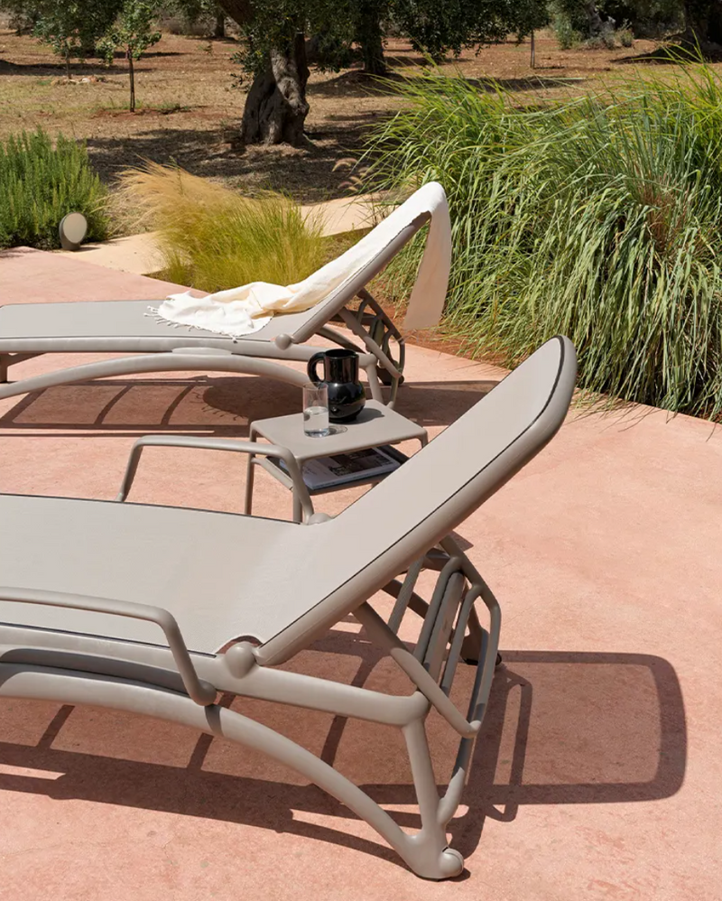 Load image into Gallery viewer, Nardi Atlantico Sun Lounger Stackable Poolside Recliner