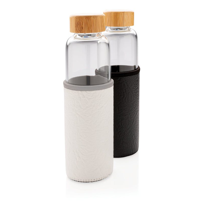 Load image into Gallery viewer, Glass bottle 550ml with bamboo lid & textured PU sleeve pack of 25 Custom Wood Designs __label: Multibuy black-glass-bottle-550ml-with-bamboo-lid-textured-pu-sleeve-pack-of-25-53613714014551