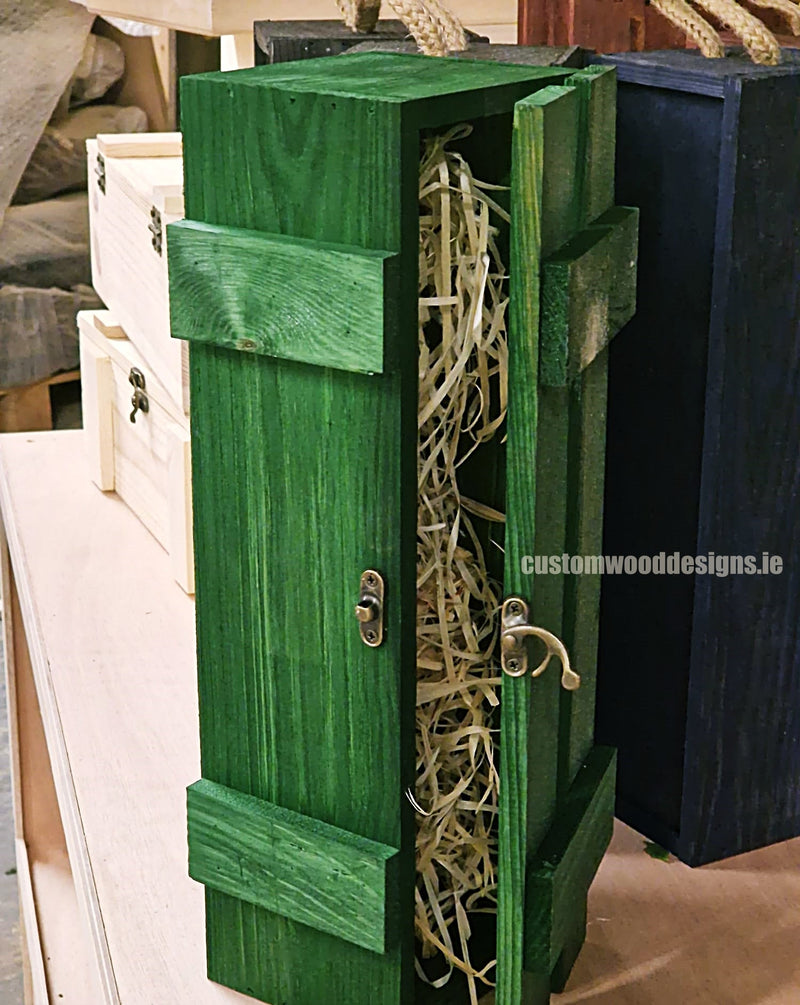 Load image into Gallery viewer, Rustic Bottle Box - Green Single x 25 Bottle box Custom Wood Designs __label: Multibuy Bottle Boxes Gift Boxes bottle-box-default-title-rustic-bottle-box-green-single-52613802000727