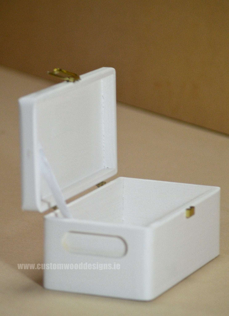 Load image into Gallery viewer, White Wood Box PHW1 21 X 12 X 9,5cm Box Painted White Custom Wood Designs bedroom deco box box with lid gift hamper box light room deco wood wooden box-painted-white-default-title-white-wood-box-phw1-21-x-12-x-9-5cm-53611803246935