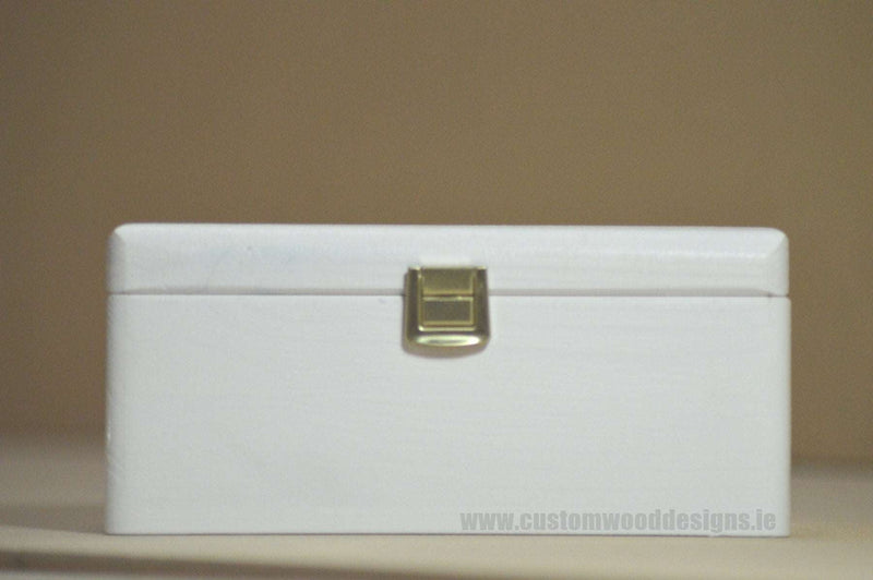 Load image into Gallery viewer, White Wood Box PHW1 21 X 12 X 9,5cm Box Painted White Custom Wood Designs bedroom deco box box with lid gift hamper box light room deco wood wooden box-painted-white-default-title-white-wood-box-phw1-21-x-12-x-9-5cm-53611807375703