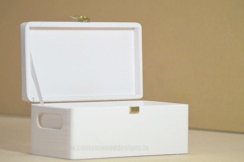Load image into Gallery viewer, White Wood Box PHW1 21 X 12 X 9,5cm Box Painted White Custom Wood Designs bedroom deco box box with lid gift hamper box light room deco wood wooden box-painted-white-default-title-white-wood-box-phw1-21-x-12-x-9-5cm-53611808096599