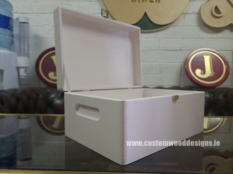Load image into Gallery viewer, White Wood Box PHW5 37 X 28 X 18 cm Box Painted White pin bedroom deco box box with lid chest container hamper box room deco wall deco wood wooden box-painted-white-default-title-white-wood-box-phw5-37-x-28-x-18-cm-53611816550743