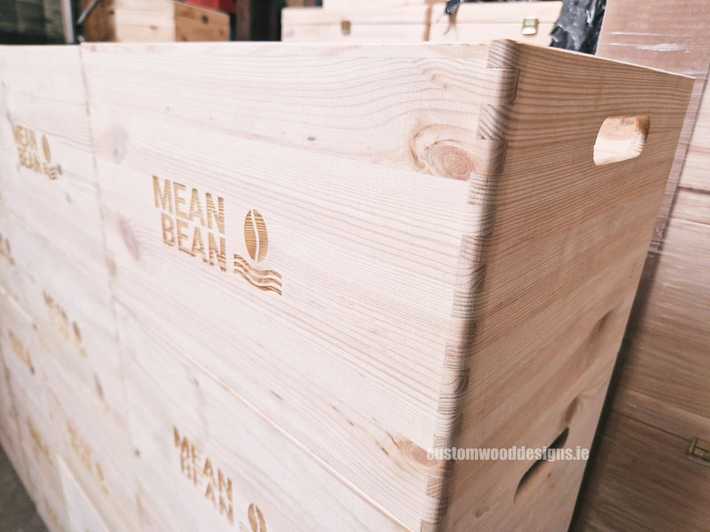 Load image into Gallery viewer, HighFive Pine Wood Box 40 X 30 X 23 cm OB5 Box with Handle pin bedroom deco box room deco wood wooden box-with-handle-default-title-highfive-pine-wood-box-40-x-30-x-23-cm-ob5-53611841585495