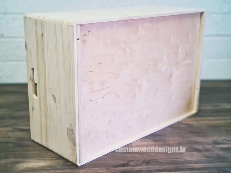 Load image into Gallery viewer, MaxSeven - Pine Wood Box 60 X 40 X 23,5 cm OB7 Box with Handle pin bedroom deco box crate room deco wood wooden box-with-handle-default-title-maxseven-pine-wood-box-60-x-40-x-23-5-cm-ob7-53611843912023
