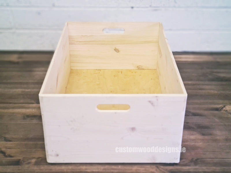 Load image into Gallery viewer, MaxSeven - Pine Wood Box 60 X 40 X 23,5 cm OB7 Box with Handle pin bedroom deco box crate room deco wood wooden box-with-handle-default-title-maxseven-pine-wood-box-60-x-40-x-23-5-cm-ob7-53611847778647