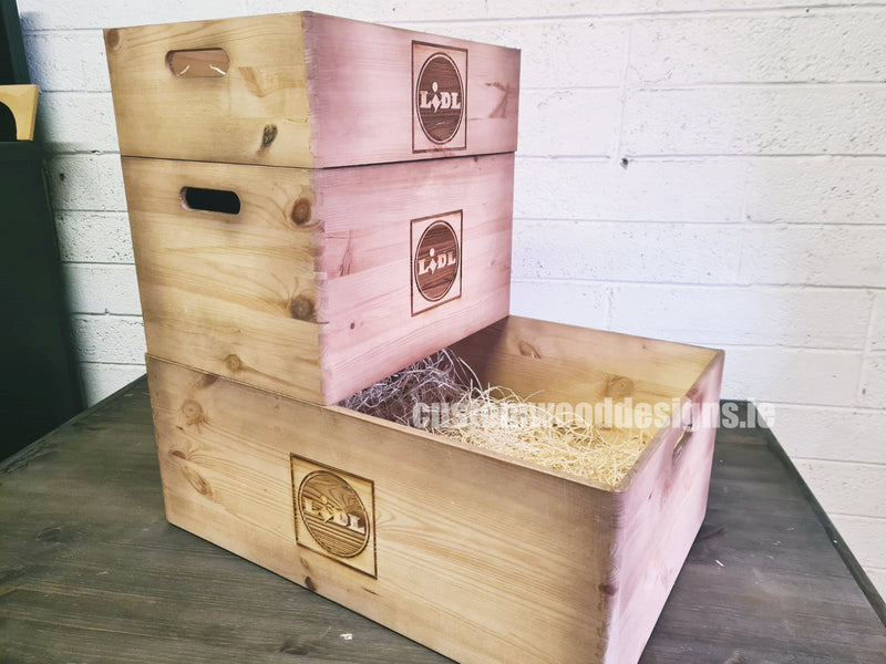 Load image into Gallery viewer, OB6 Pine Wood Box 60 X 40 X 13,5 cm Box with Handle pin bedroom deco box room deco wood wooden box-with-handle-default-title-ob6-pine-wood-box-60-x-40-x-13-5-cm-53611858067799