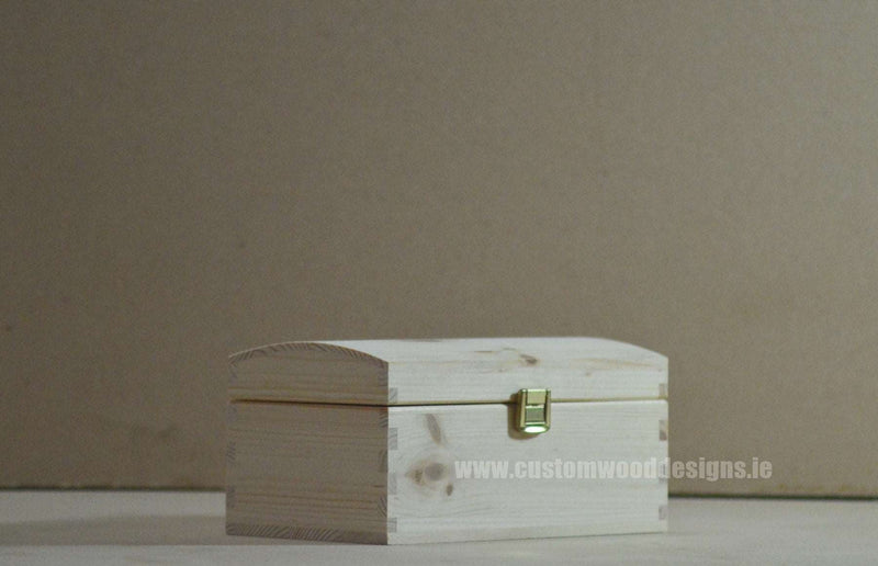 Load image into Gallery viewer, Pine Wood Chest CB1 23X13X12 cm Chest Box pin chest lock lockable box small trunk chest-box-unbranded-pine-wood-chest-cb1-23x13x12-cm-53611789123927