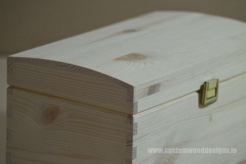Load image into Gallery viewer, Pine Wood Chest CB2 26 X 16 X 13,5 cm Chest Box pin chest-box-unbranded-pine-wood-chest-cb2-26-x-16-x-13-5-cm-53611782930775