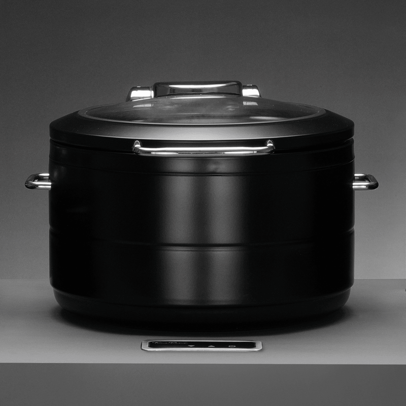 Load image into Gallery viewer, De Luxe Black Round Induction Chafing Dish with Glass Lid, 9L - Custom Wood DesignsFine Dine De Luxe black round induction chafing dish with glass lid, 9L, designed for warmers and buffet serving.Round induction warmer473597