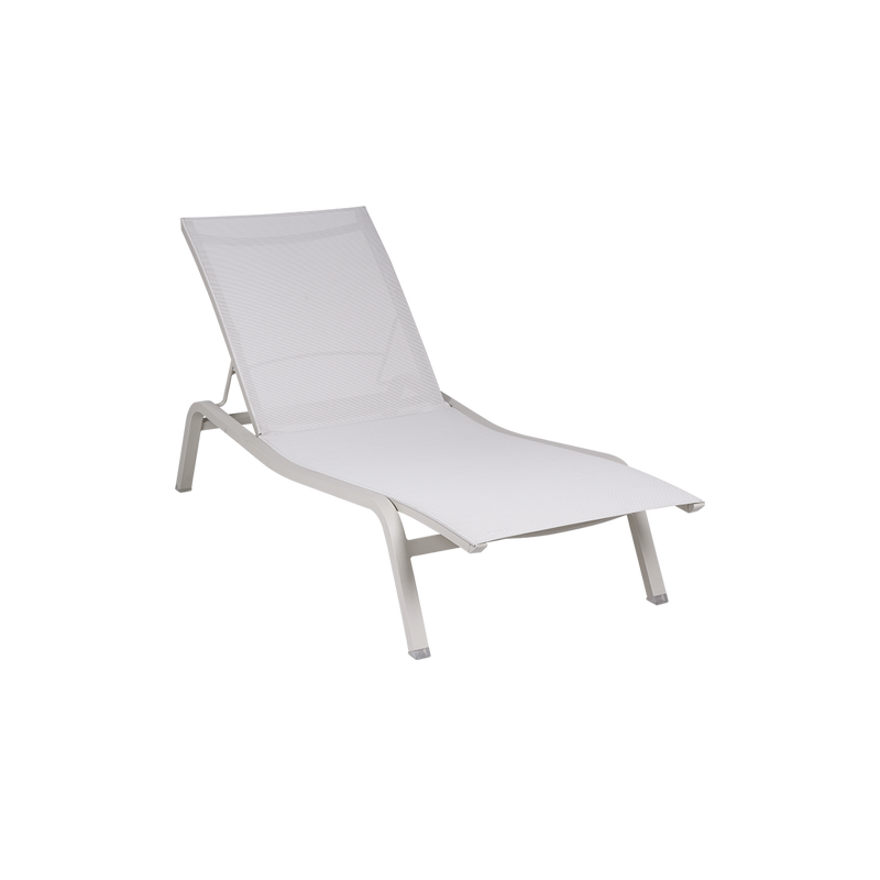 Load image into Gallery viewer, Fermob Alizé XS Sun Lounger in Stereo Clay Grey – compact sun lounger in aluminium