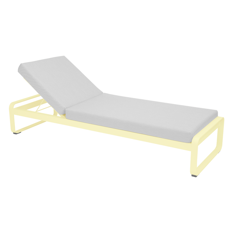 Load image into Gallery viewer, Fermob Bellevie Premium sunlounger– Frosted Lemon frame with Off-White fabric cushions