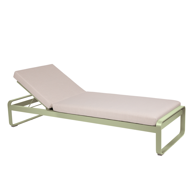 Load image into Gallery viewer, Fermob Bellevie Premium sunlounger– Willow Green frame with Pearl fabric cushions