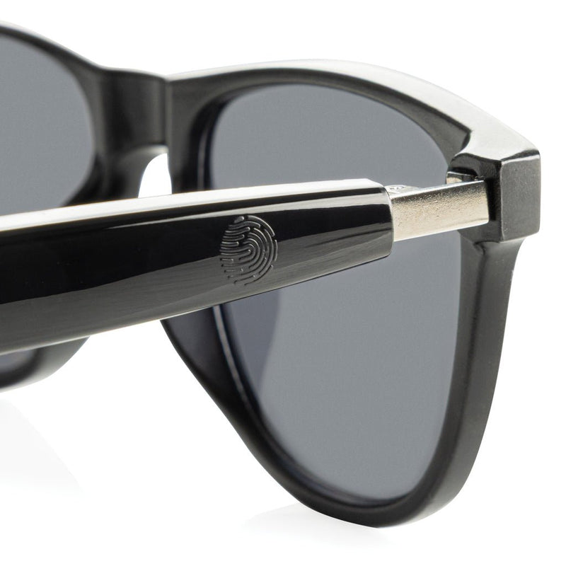 Load image into Gallery viewer, Miro AI-powered Audio Sunglasses with translation function - Custom Wood DesignsMiro AI-powered Audio Sunglasses with translation functionAudioP301.2901Polycarbonateblack