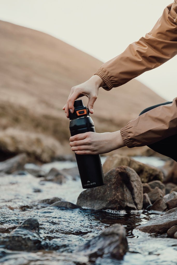 Load image into Gallery viewer, Nordic Drift Trail RCS Insulated Lockable Sports Bottle - Custom Wood DesignsNordic Drift RCS insulated sports bottle with lockable lid, stainless steel drinkware for hot and cold beverages.DrinkwareND310.0101Recycled Stainless steel,Polypropyleneblack