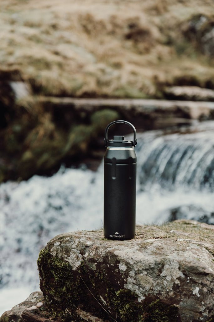 Load image into Gallery viewer, Nordic Drift Trail RCS Insulated sports bottle 940ml - Custom Wood DesignsNordic Drift Drift Trail RCS insulated sports bottle in black, 940ml capacity, with a screw-top lid and ergonomic design for active use.DrinkwareND310.0001Recycled Stainless steel,Polypropyleneblack