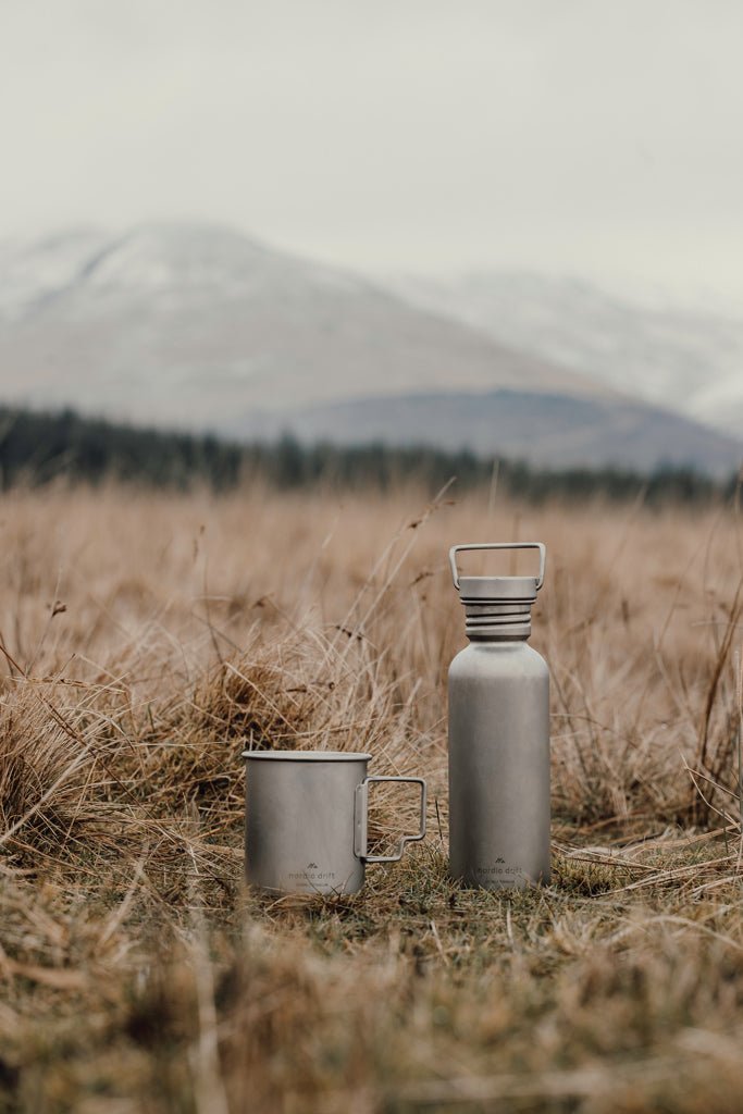 Load image into Gallery viewer, Nordic Drift Trail Ultra Light Titanium 450ml Cup - Custom Wood DesignsNordic Drift Ultra Light Titanium 450ml cup for drinkware, showing sleek, lightweight design and polished titanium surface.DrinkwareND340.0102Titaniumsilver