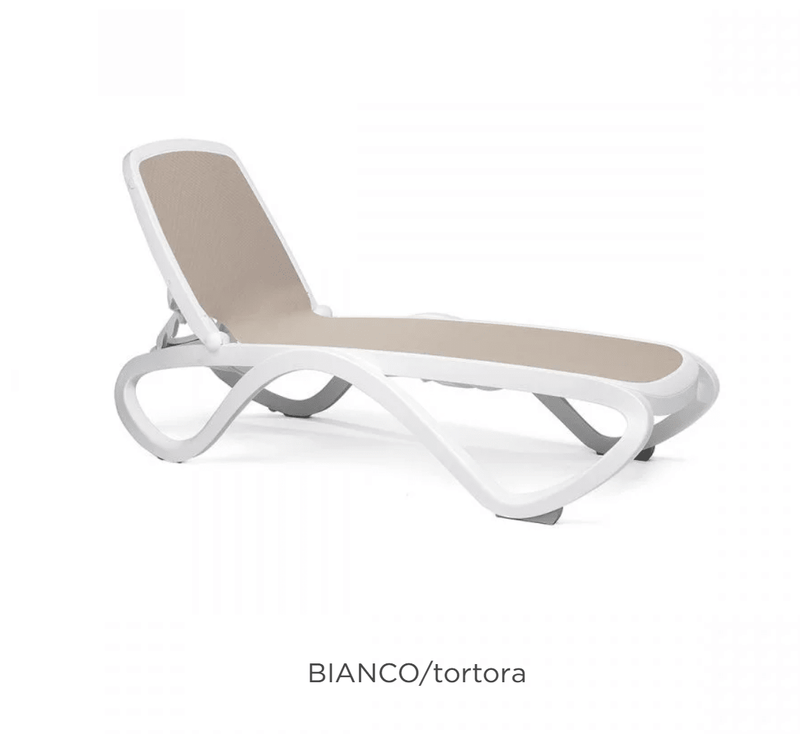 Load image into Gallery viewer, Omega Sun Lounger Stackable Outdoor Recliner - Custom Wood DesignsNardi Omega stackable outdoor sunlounger with breathable fabric, beige color, perfect for poolside or patio relaxation.Sunlounger24575214281847Bianco Tortora