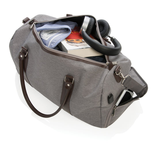 Weekend bag with USB A output - Custom Wood Designs