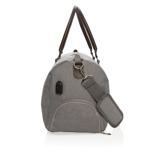 Weekend bag with USB A output - Custom Wood Designs