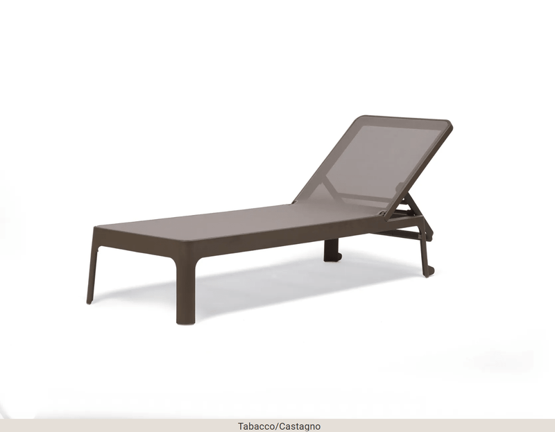 Load image into Gallery viewer, Plano Outdoor Sun Lounger by Nardi – Reclining Poolside Furniture - Custom Wood DesignsNardi Plano outdoor sun lounger in tobacco color, reclining poolside furniture for patio or garden relaxation.Sunlounger24575217155543Tobacco