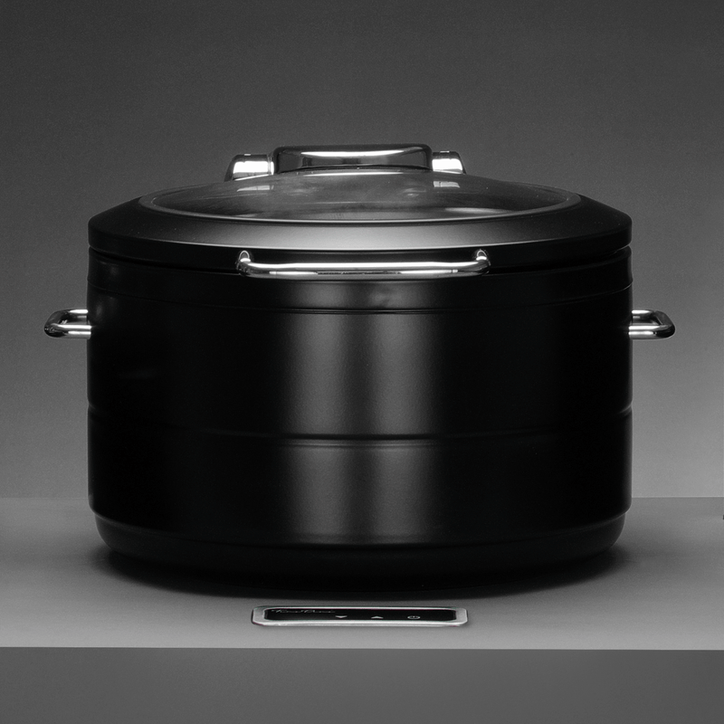 Load image into Gallery viewer, Fine Dine De Luxe black round induction chafing dish with glass lid, 9L, designed for warmers and buffet serving.