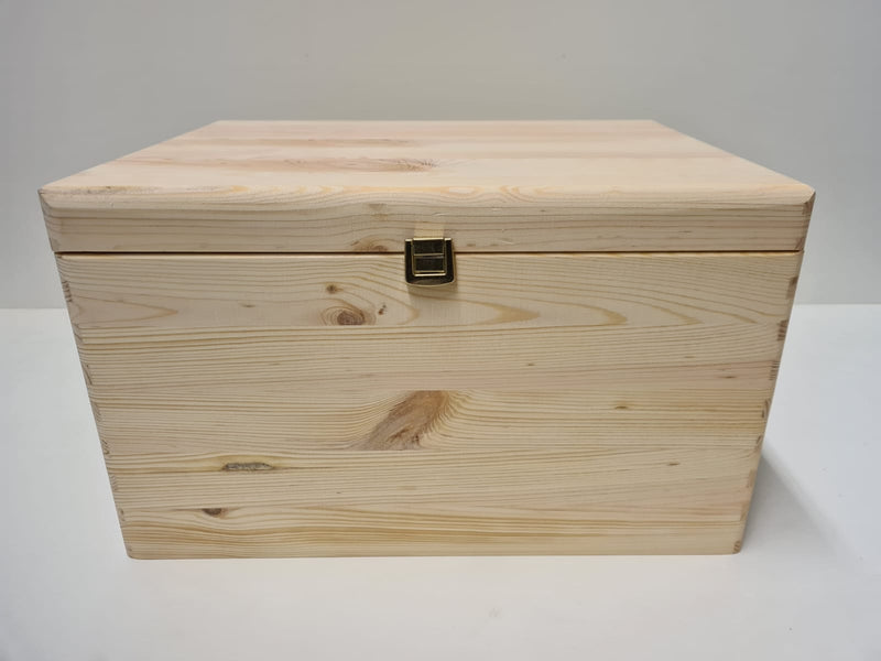 Load image into Gallery viewer, Pine Box MPB3 Unbranded Custom Wood Designs __label: Upload Logo unbranded-pine-box-mpb3-49175469326679