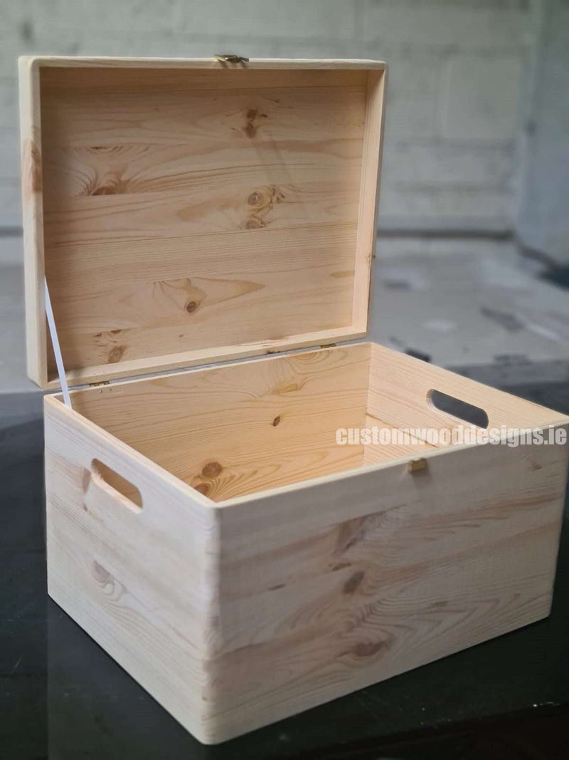 Load image into Gallery viewer, Pine Box MPB3 Custom Wood Designs __label: Upload Logo unbranded-pine-box-mpb3-49180132573527
