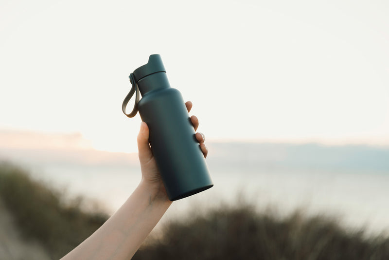 Load image into Gallery viewer, VINGA Balti vacuum bottle - Custom Wood Designs
