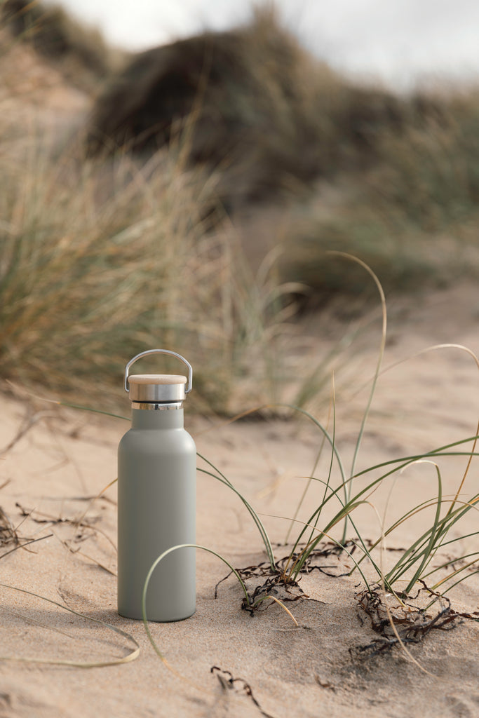 Load image into Gallery viewer, VINGA Miles Thermos Bottle 500 ml - Custom Wood Designs

