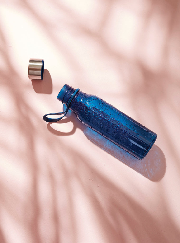 Load image into Gallery viewer, VINGA Lean tritan water bottle 600 ML - Custom Wood Designs
