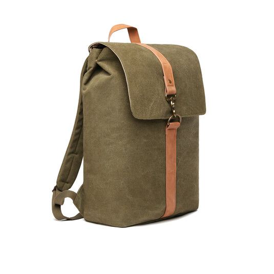 Vinga Bosle backpack made from GRS recycled canvas, stylish bags and travel accessory with adjustable straps and front zipper pocket.