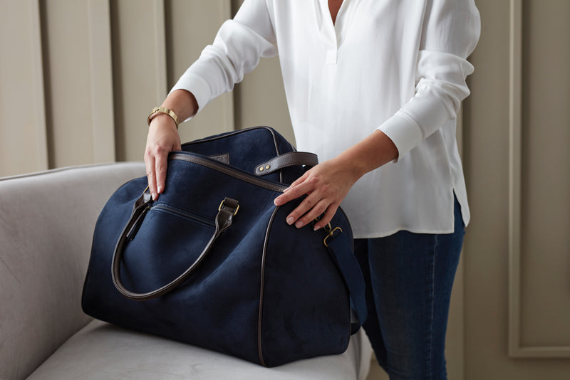 Load image into Gallery viewer, Hunto Weekend Bag - Custom Wood Designs
