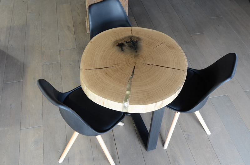 Load image into Gallery viewer, Rustic Solid Oak Round Dining Table – Crossframe Steel Base - Custom Wood Designs
