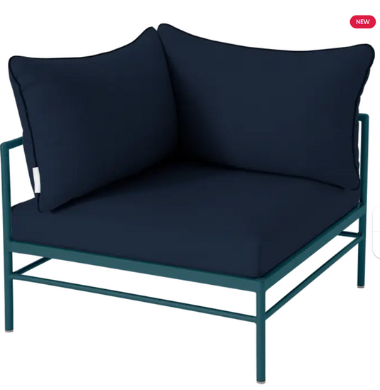Midnight blue Rivage corner armchair from Fermob, part of the outdoor metal corner sofa collection, featuring modern design.