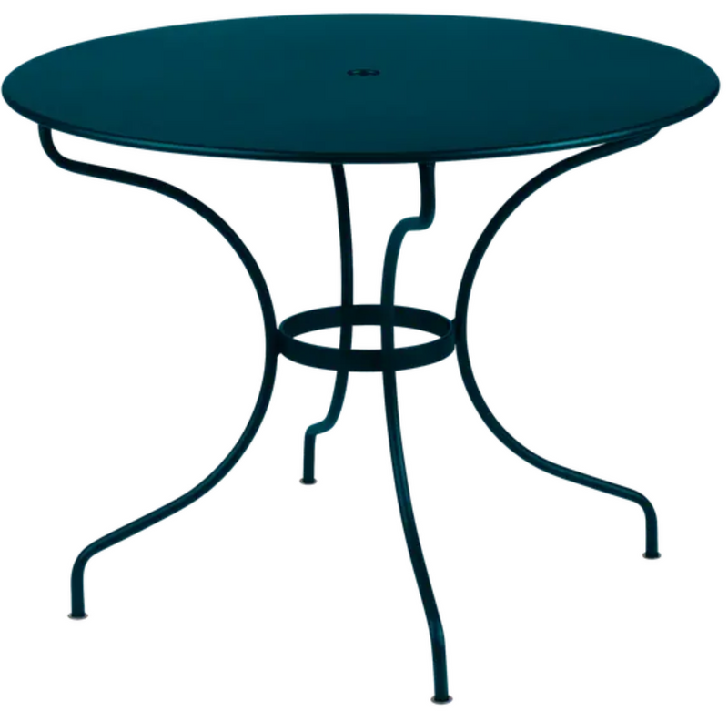 Load image into Gallery viewer, Fermob OPÉRA+ outdoor metal table with 96cm diameter, suitable for five seater outdoor dining, featuring modern design.
