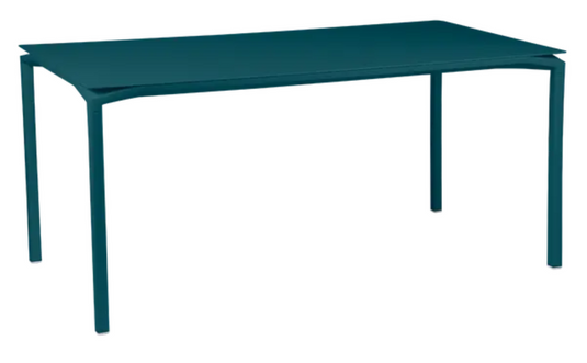 Fermob CALVI rectangular kitchen table, 160x80 cm, six-seater with wooden top and metal legs, ideal for dining spaces.