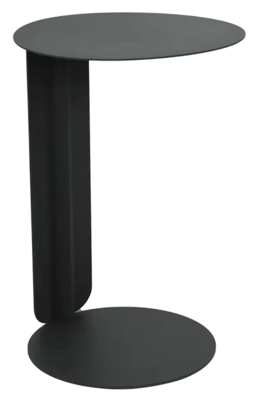 Antracite Fermob Bebop Offset Table made of metal, outdoor furniture with a sleek, modern design.