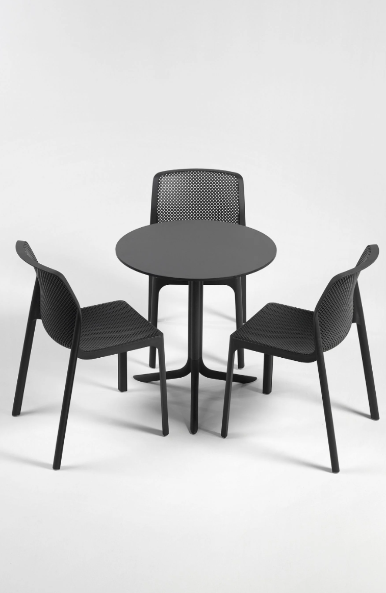 Load image into Gallery viewer, An antracite Nardi Bit outdoor chair with a modern design, featuring a sturdy frame and comfortable seating for patio use.
