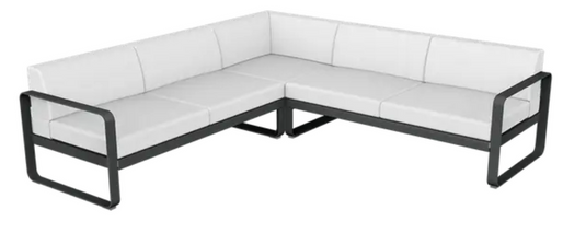 Fermob Bellevie Composition 2 outdoor lounge sofa set with antracite and off-white cushions, modern modular design for outdoor seating.