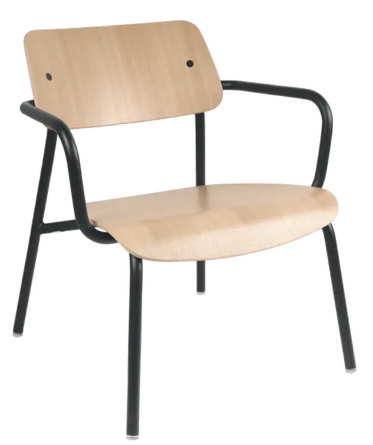 Antracite Fermob Studie Oak Lounge Armchair with metal frame and wooden armrests, designed for modern office or lounge spaces.